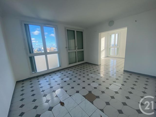 Appartement F4 à vendre - 4 pièces - 62.7 m2 - GARGES LES GONESSE - 95 - ILE-DE-FRANCE - Century 21 Stalingrad