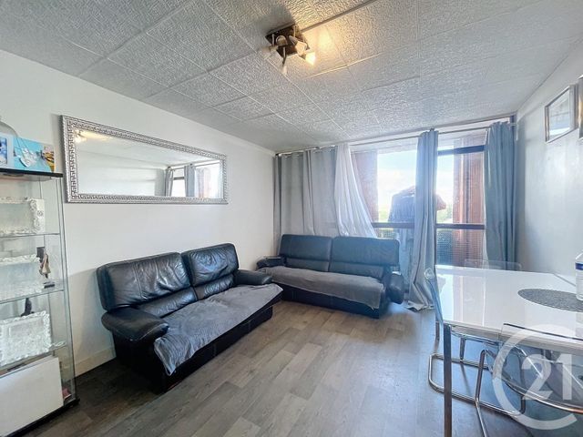 Appartement F3 à vendre - 3 pièces - 53.55 m2 - GARGES LES GONESSE - 95 - ILE-DE-FRANCE - Century 21 Stalingrad