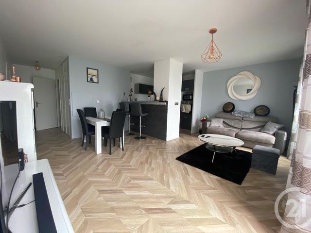 Appartement F3 à vendre - 3 pièces - 61.37 m2 - GARGES LES GONESSE - 95 - ILE-DE-FRANCE - Century 21 Stalingrad